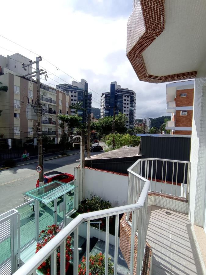 Apartamento Com Estacionamento, Wi-Fi, Ar Condicionado A 300 Metros Da Praia Da Enseada No Guaruja. Ngoại thất bức ảnh